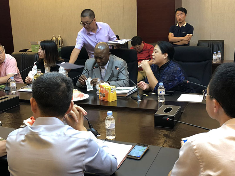 岳氏集团出席中国-冈比亚经济合作投资洽谈会