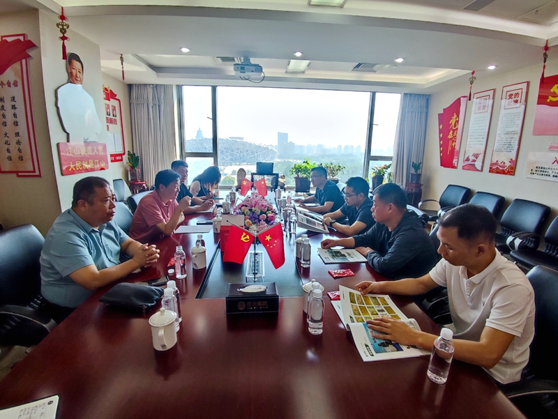 登封市君召乡政府领导一行莅临岳氏集团调研考察